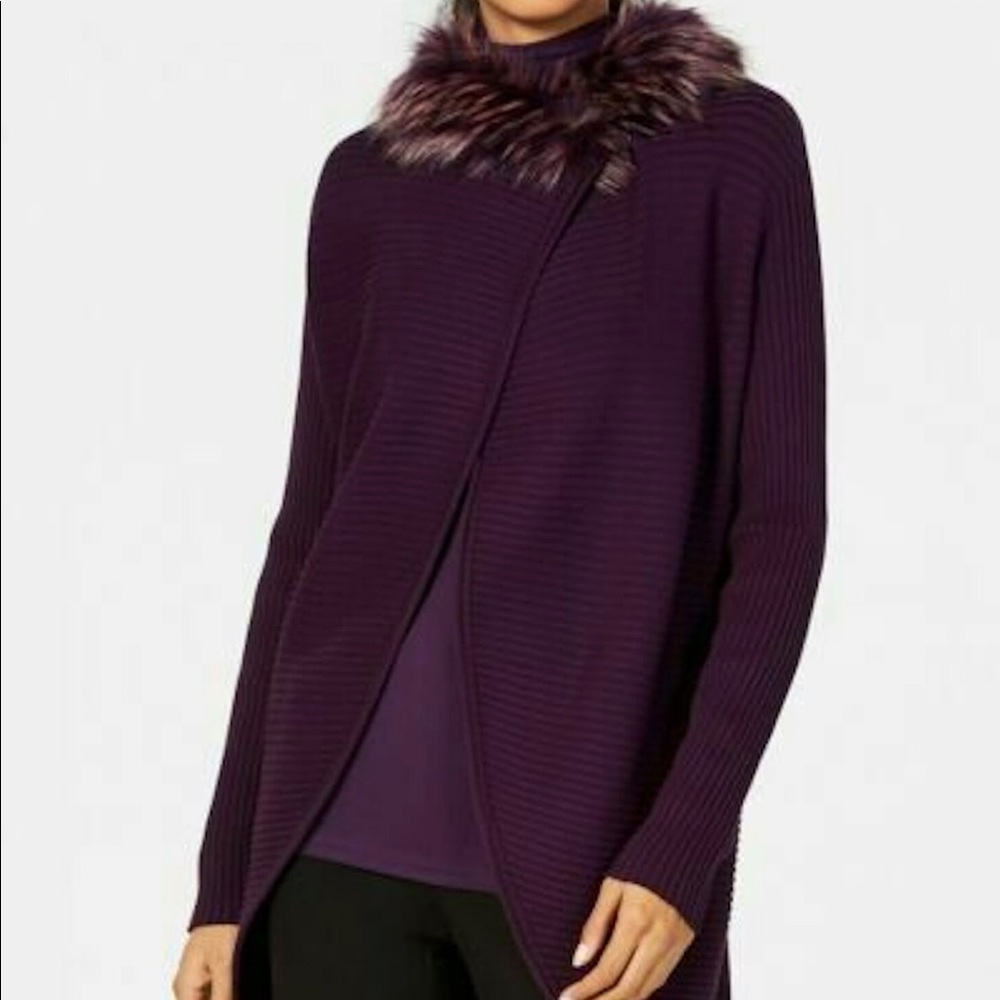 🌸ALFANI size L faux collar used only ones with out tags.